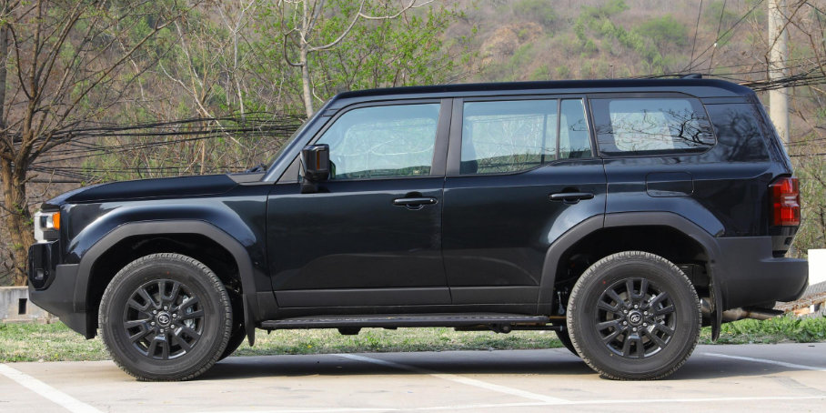 Used Toyota prado